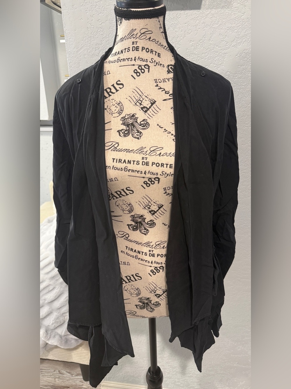 A Pea In The Pod Black Wrap Maternity Nursing Tunic Top Cinched Medium-NWOT - Picture 8 of 9